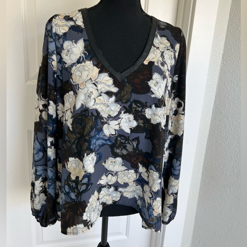 Eight Sixty, Graphic Floral Faux Leather Trim Blouse